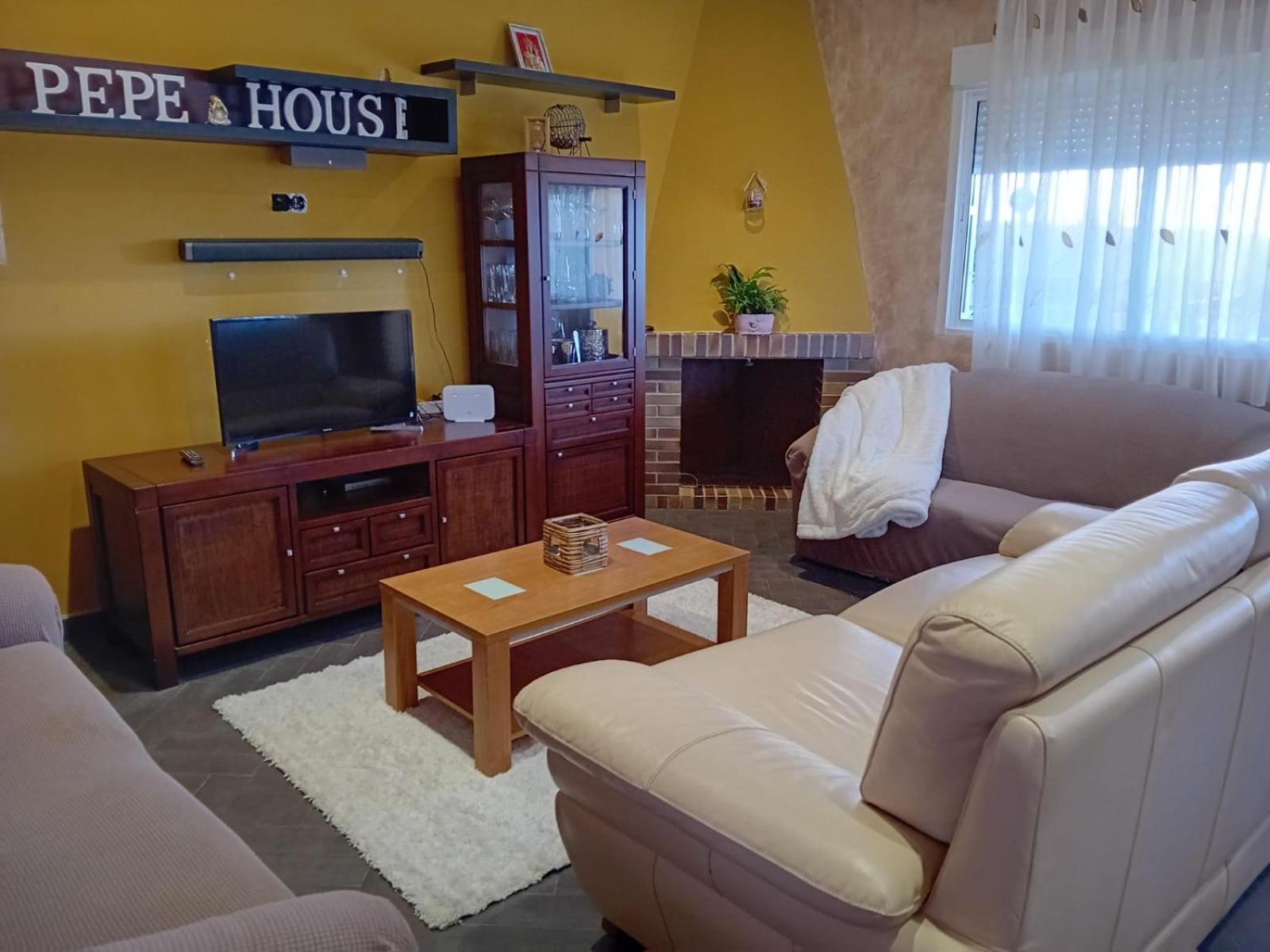 Villa El Hogar De Pepe El Casar de Escalona Esterno foto